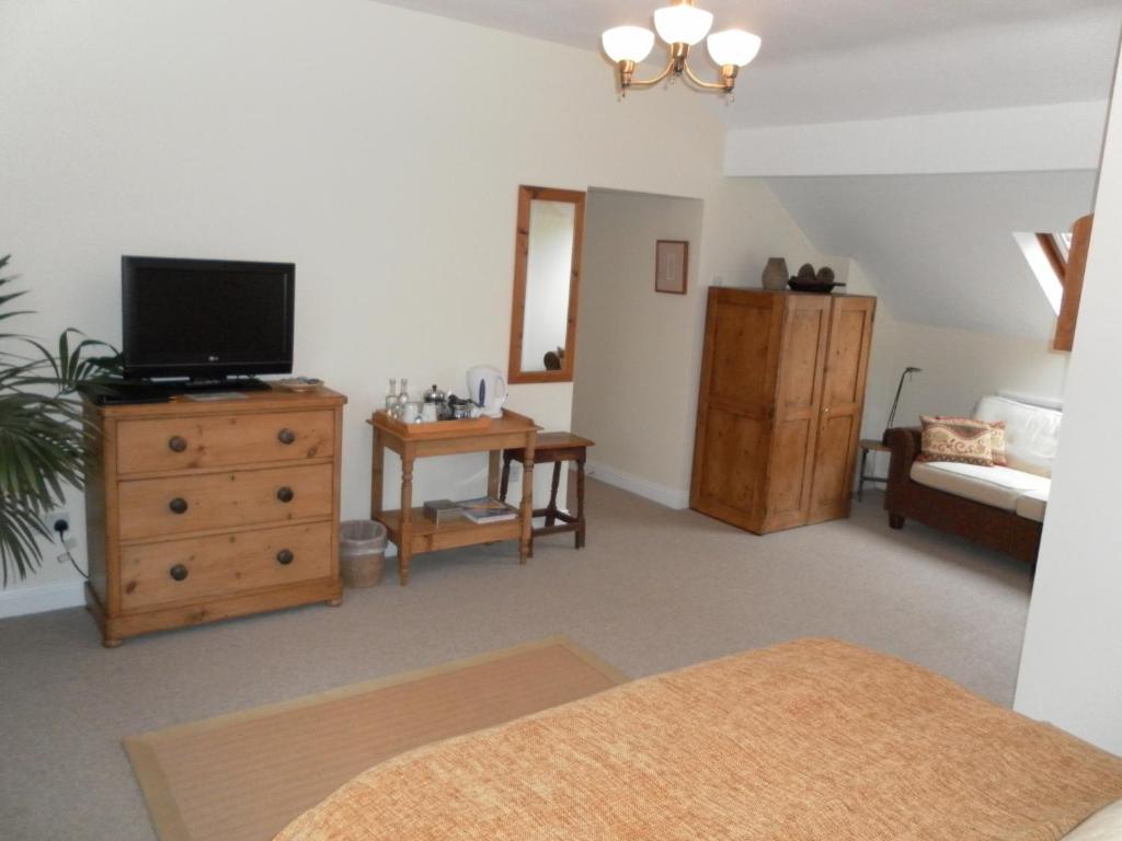 The Chetnole Inn Room photo