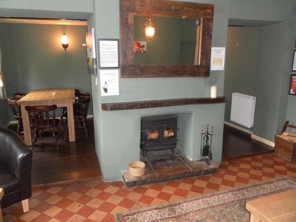 The Chetnole Inn Exterior photo